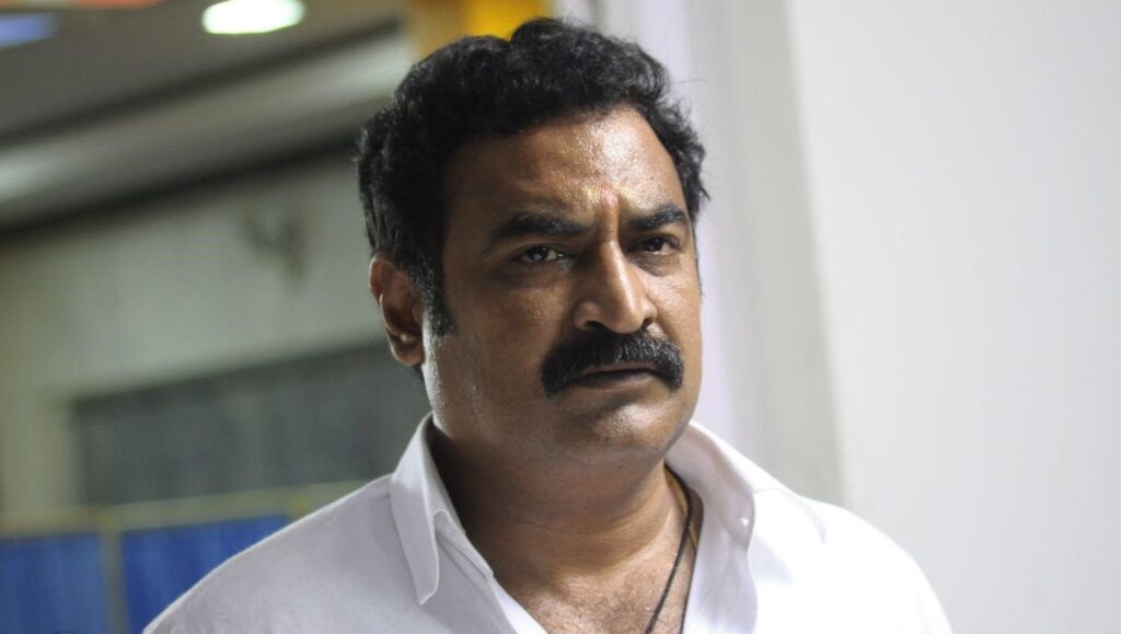 Aadukalam Naren as Panduswamy