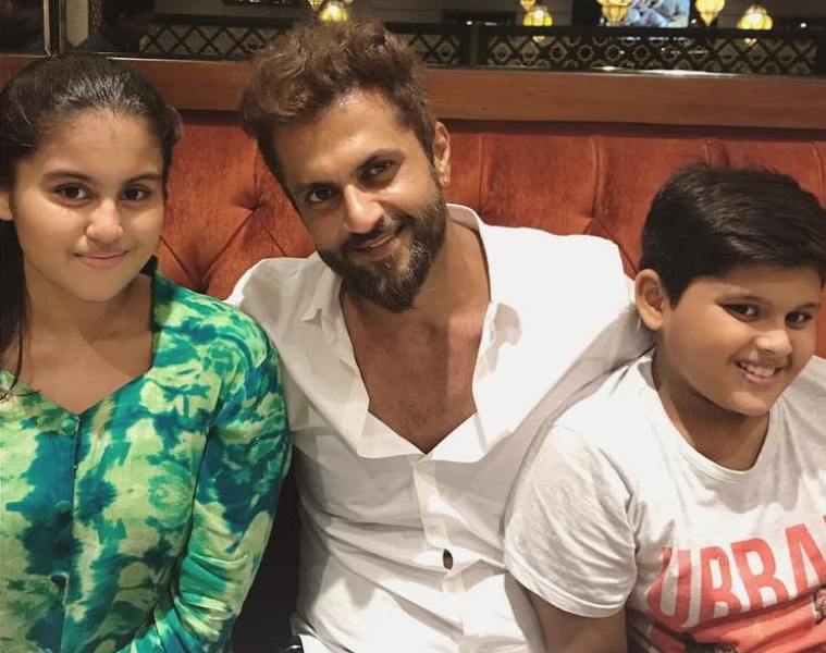 Aamir Dalvi With His Children