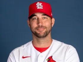 Adam Wainwright Biography Height Weight Age Stats Wife Salary Net Worth More