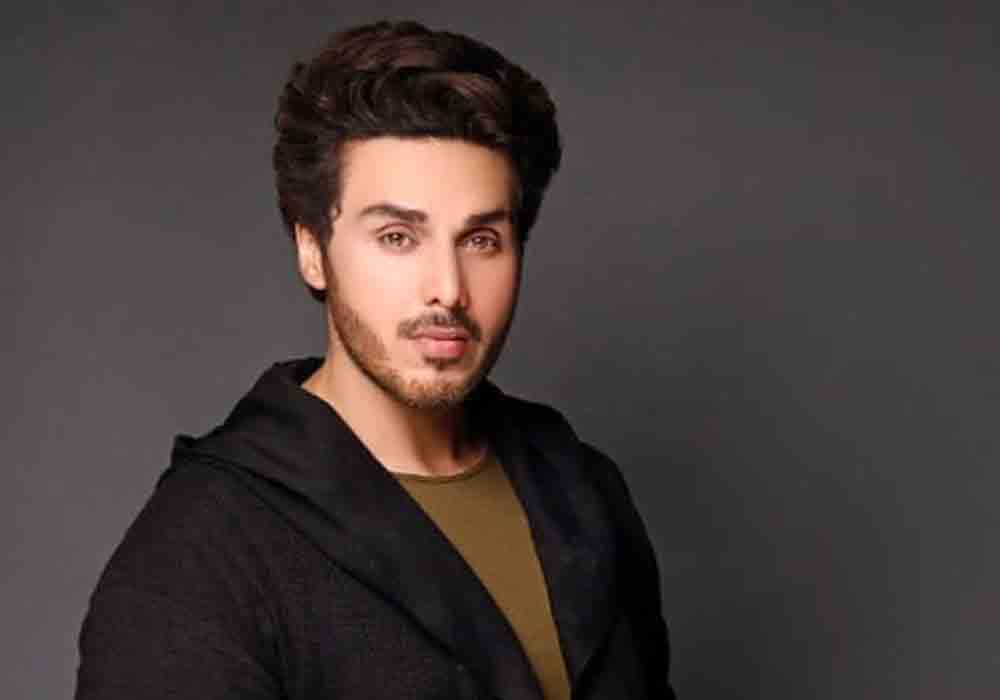 Ahsan Khan as Rashid Qayamat