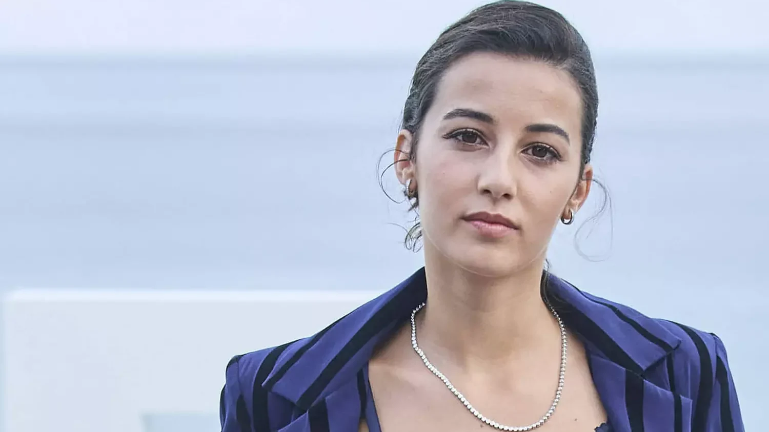 Amaia Aberasturi as Zoa Rey Gómez-Fajardo