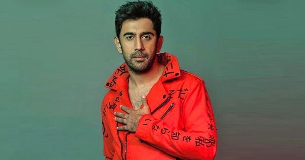 Amit Sadh as Senior Inspector Kabir Sawant