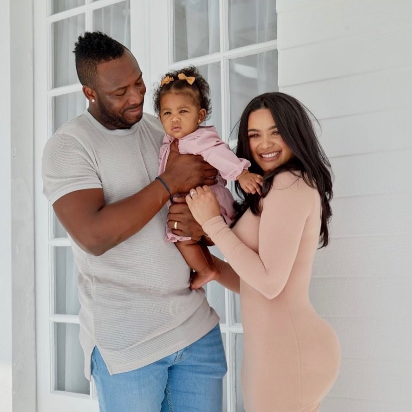 Andre Russell With His Wife And Daughter