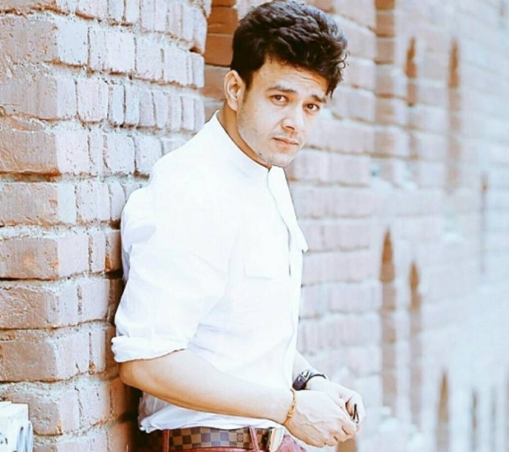 Aniruddh Dave Biography, Height, Age, TV Serials, Wife, Family, Salary, Net Worth, Awards, Photos, Facts & More