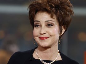 Annie Potts Biography Height Weight Age Movies Husband Family Salary Net Worth Facts More