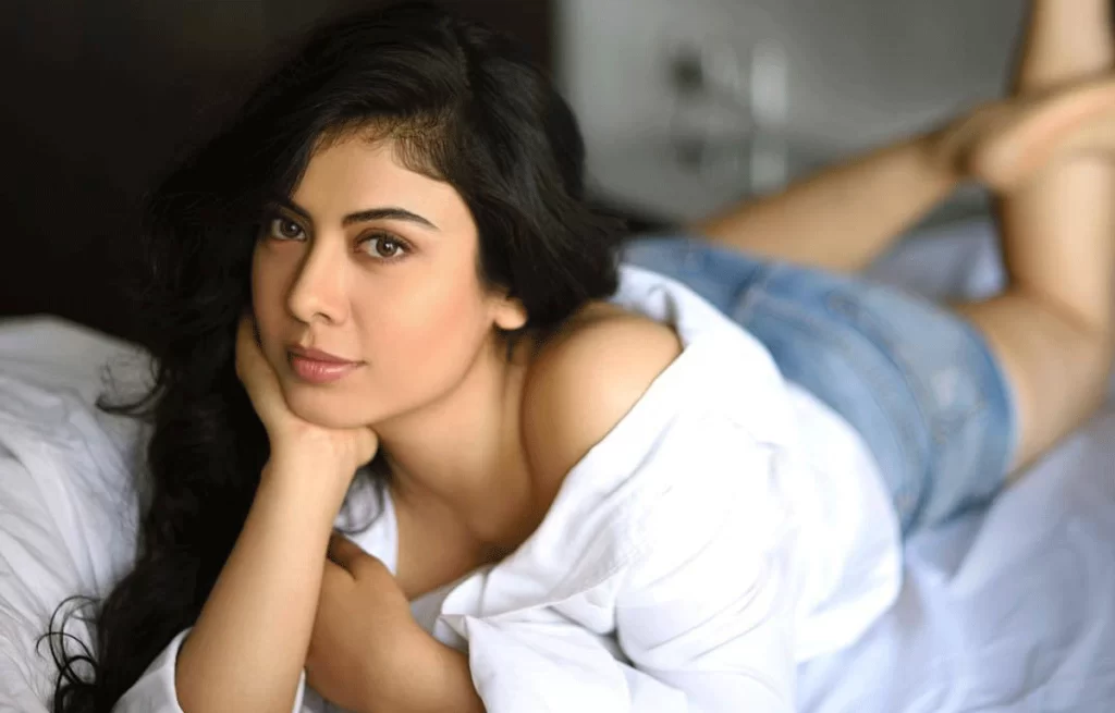 Anurita Jha as Kavita
