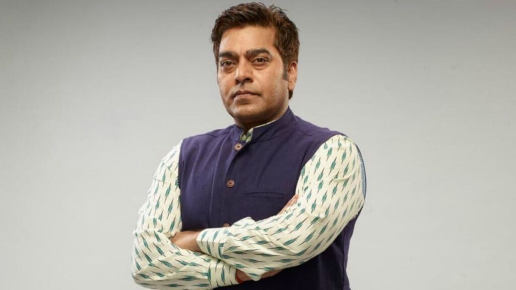 Ashutosh Rana as Mahadev Dogra