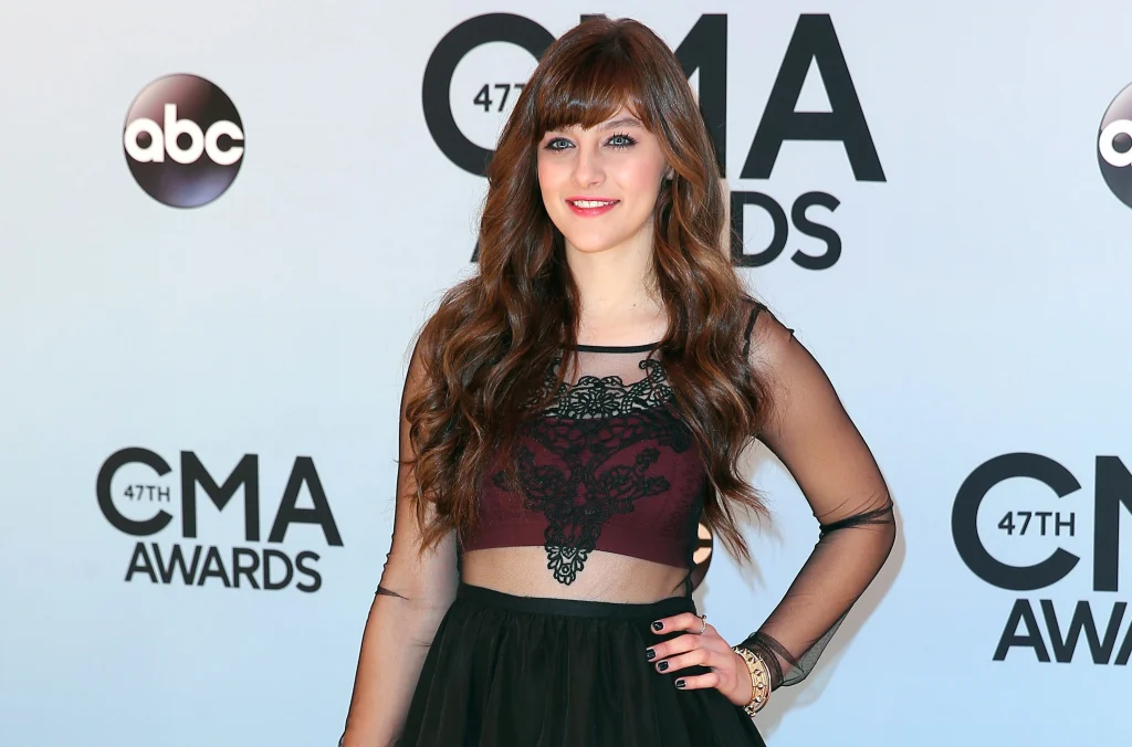 Aubrey Peeples Biography, Height, Weight, Age, Movies, Husband, Family, Salary, Net Worth, Facts & More