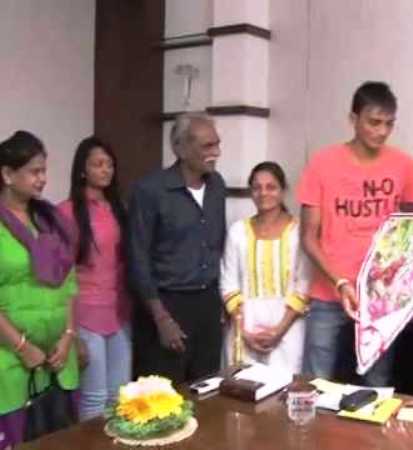 Axar Patel With His Family