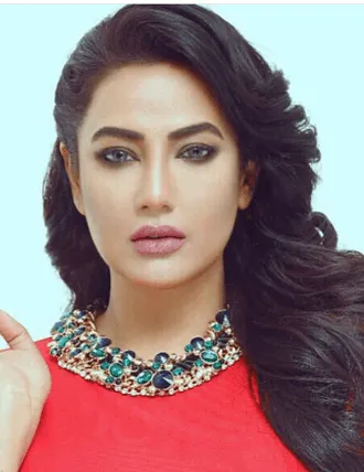 Ayesha Gul as Naila