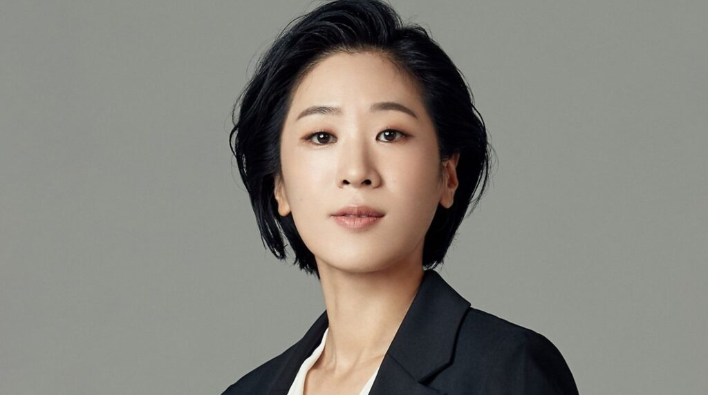 Extraordinary Attorney Woo: Review, Story, Cast, Episodes, Release Date, Budget & More Baek Ji-won as Han Seon-young