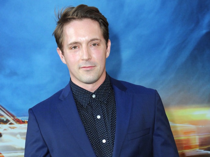 Beck Bennett as Eric