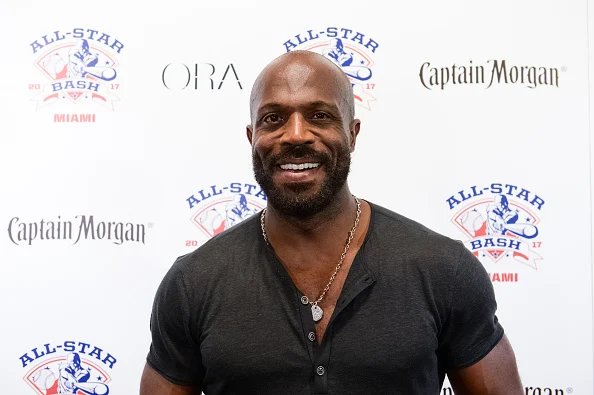 Billy Brown Biography Height Weight Age Movies Wife Family Salary Net Worth Facts More