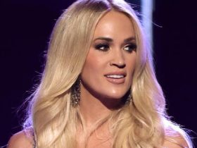 Carrie Underwood Biography Height Weight Age Movies Husband Family Salary Net Worth Facts More