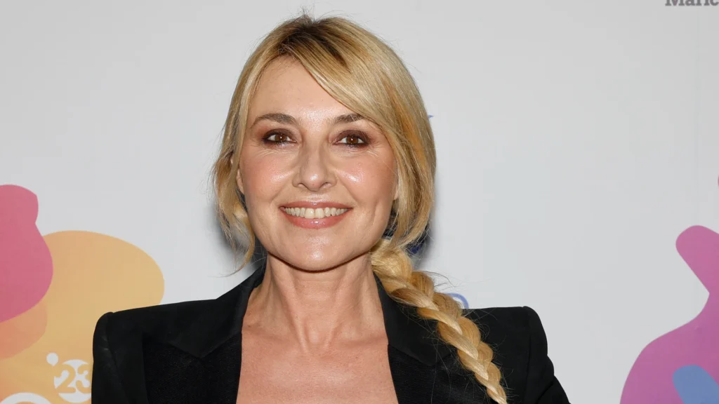 El ministerio del tiempo: Review, Story, Cast, Episodes, Release Date, Budget & More Cayetana Guillén Cuervo as Irene Larra Girón