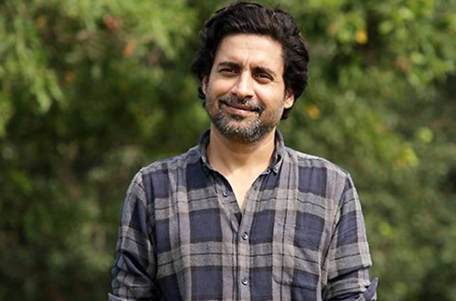 Chandan Roy as Vikas