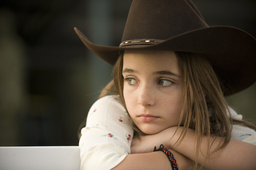 Christina Robinson as Astor Bennett