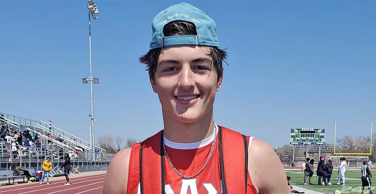 Colston Loveland Biography Height Weight Age Stats Wife Salary Net Worth More