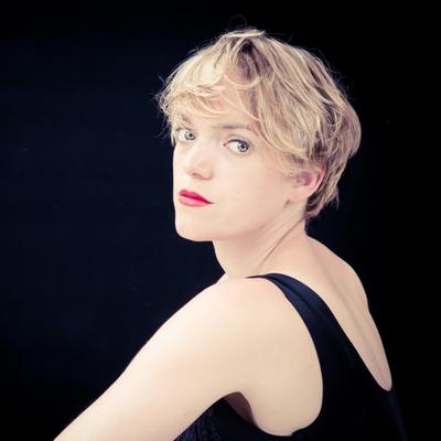 Coralie Russier as Henriette