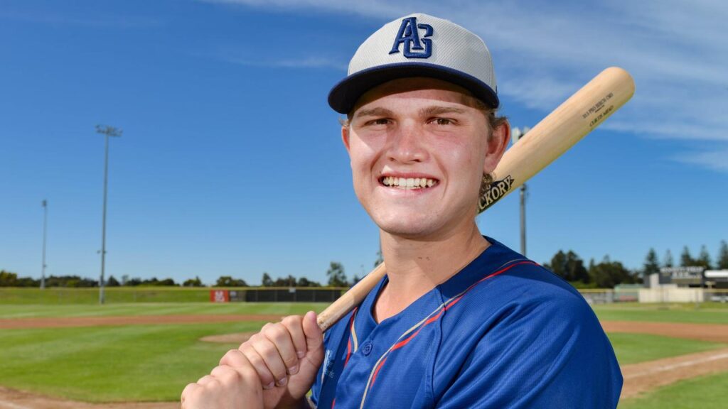 Curtis Mead Biography, Height, Weight, Age, Stats, Wife, Salary, Net Worth & More Curtis Mead Biography, Height, Weight, Age, Stats, Wife, Salary, Net Worth & More