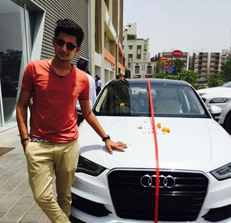 Darshan Raval With His Car