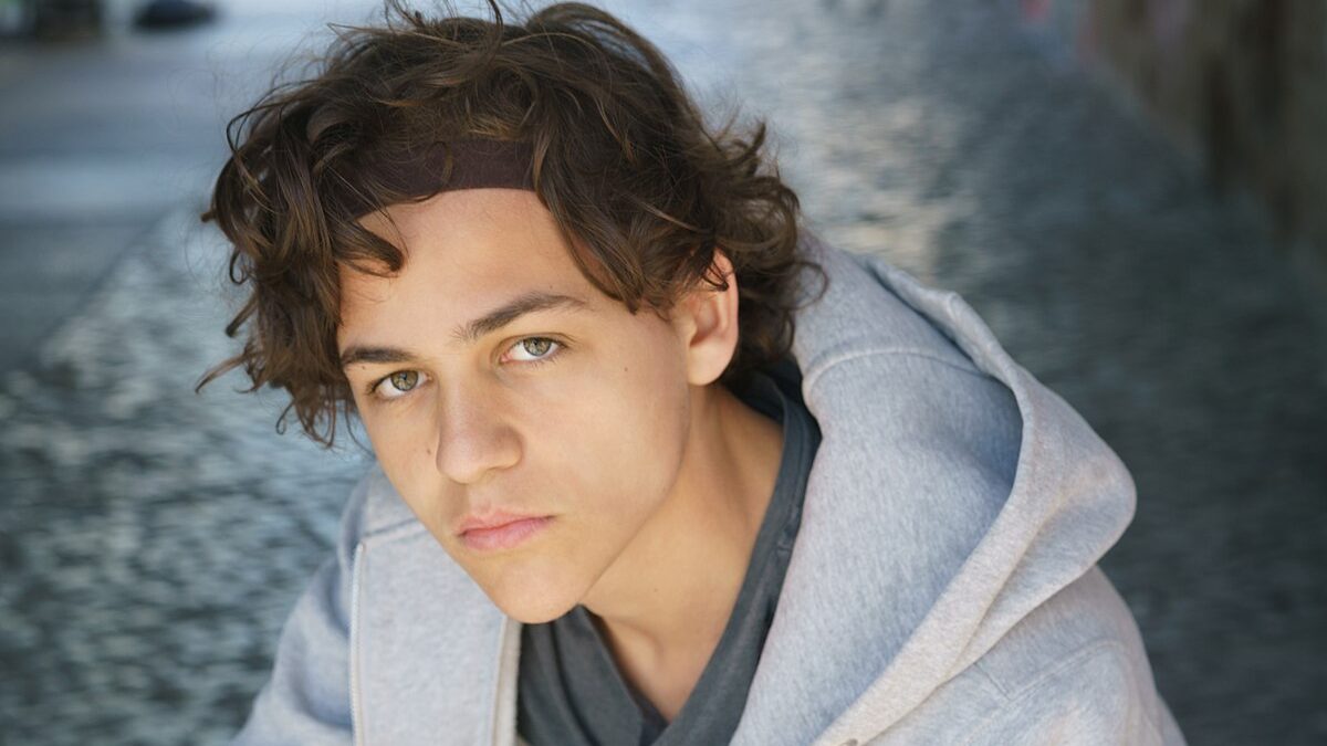 David Ali Rashed as Elja