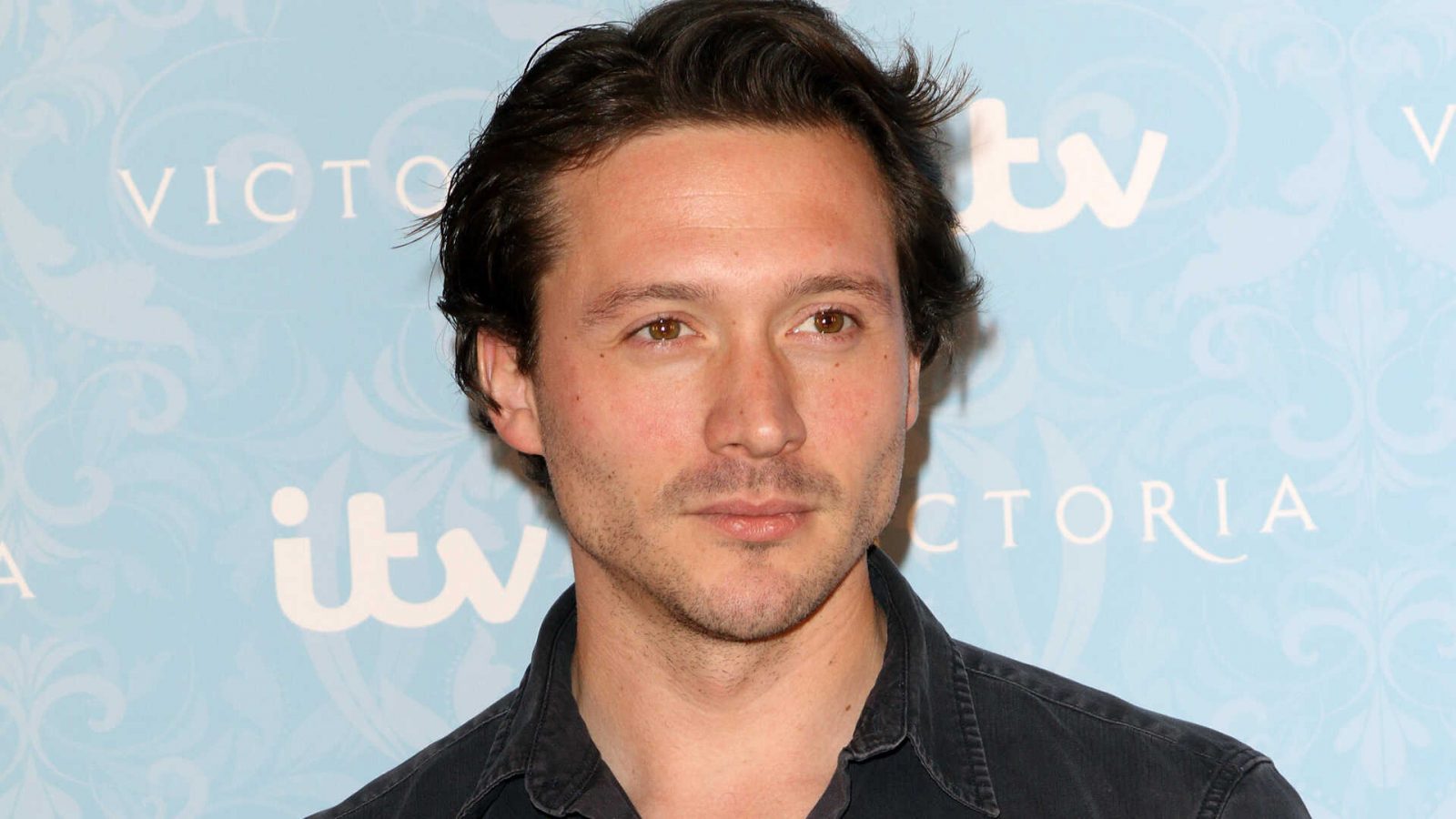 David Oakes Biography Height Weight Age Movies Wife Family Salary Net Worth Facts More