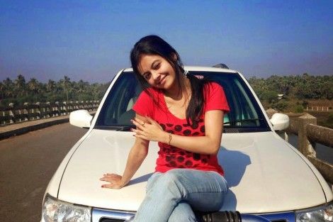 Devoleena Bhattacharjee With Her Car