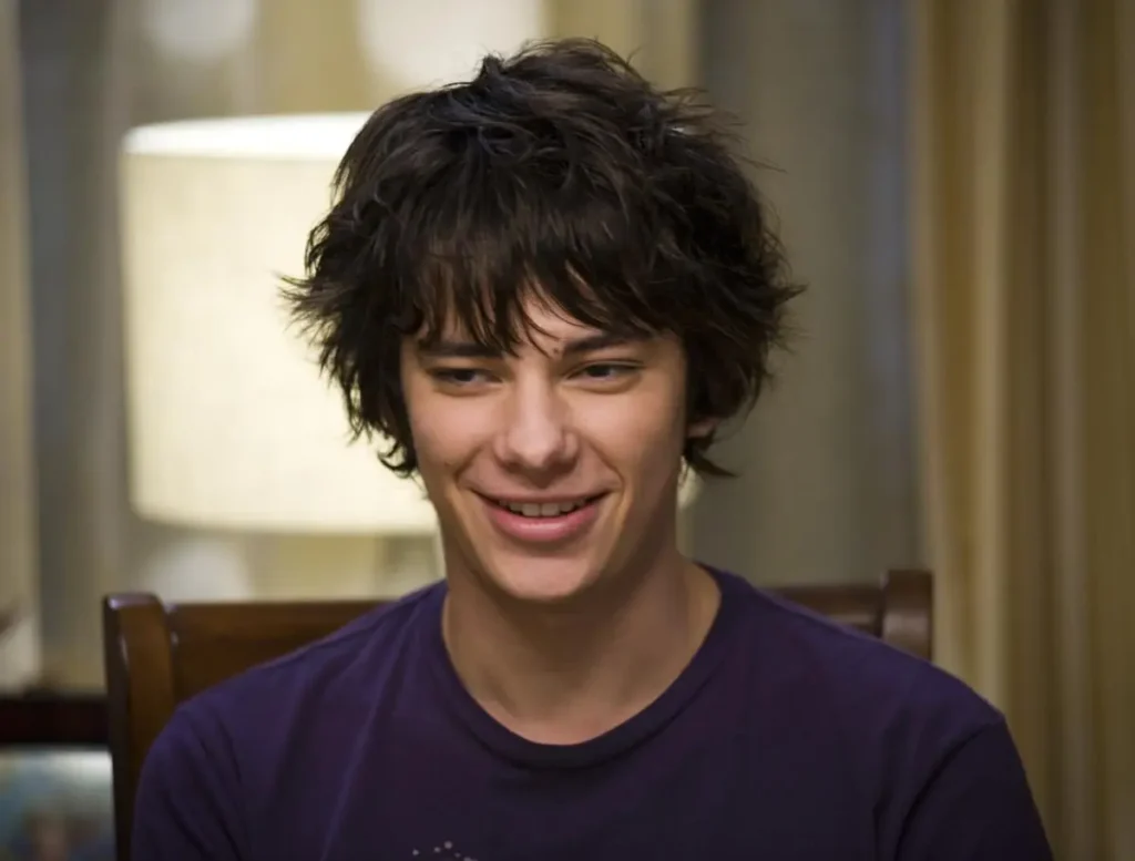 The 100: Review, Story, Cast, Episodes, Release Date, Budget & More Devon Bostick as Jasper Jordan