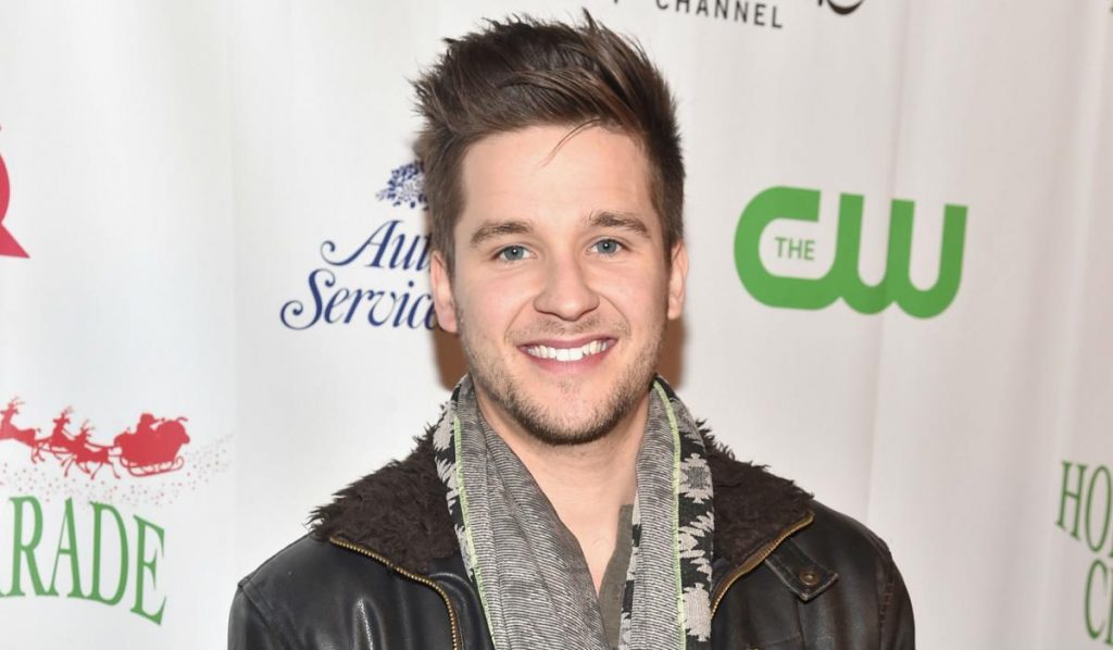 Devon Werkheiser Biography, Height, Weight, Age, Movies, Wife, Family, Salary, Net Worth, Facts & More