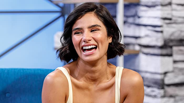 Encanto (2021): Story, Cast, Release Date, Budget, Collection, Review, Ratings & More Diane Guerrero as Isabela Madrigal