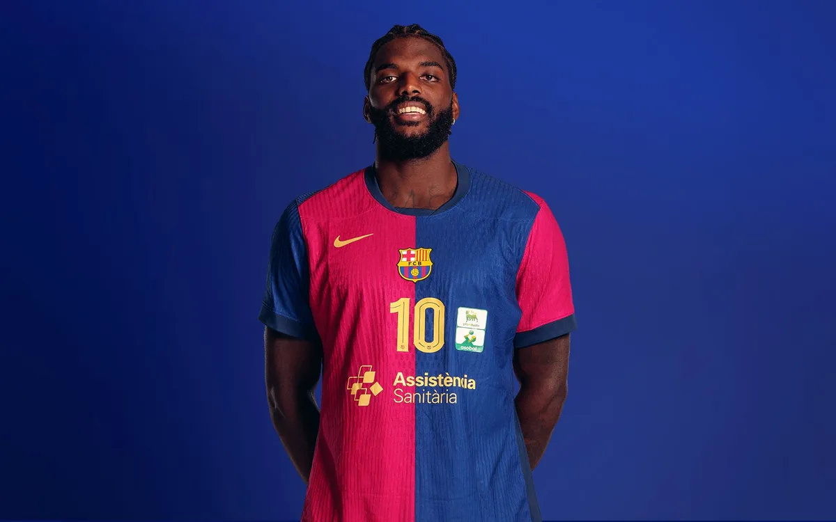 Dika Mem Biography Height Weight Age Stats Wife Salary Net Worth More