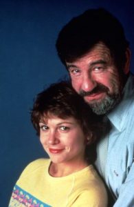 Dinah Manoff Biography, Height, Weight, Age, Movies, Husband, Family