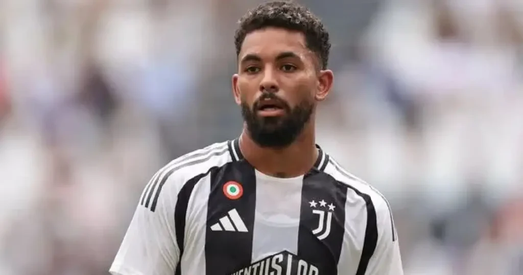 Douglas Luiz Biography, Height, Weight, Age, Stats, Wife, Salary, Net Worth & More Douglas Luiz Biography, Height, Weight, Age, Stats, Wife, Salary, Net Worth & More