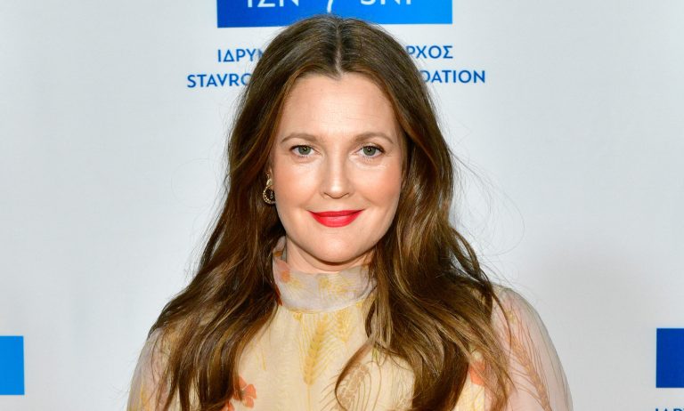 Drew Barrymore Biography, Height, Weight, Age, Movies, Husband, Family