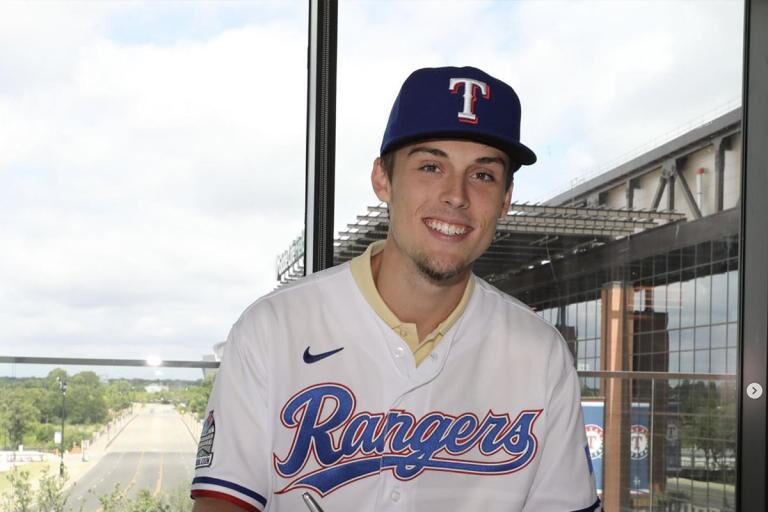 Evan Carter Biography, Height, Weight, Age, Stats, Wife, Salary, Net Worth & More