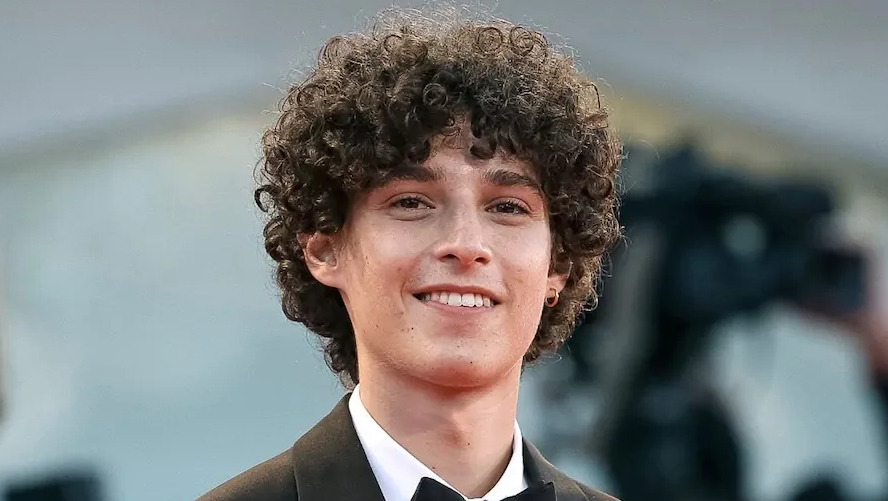 Filippo Scotti as Fabietto Schisa