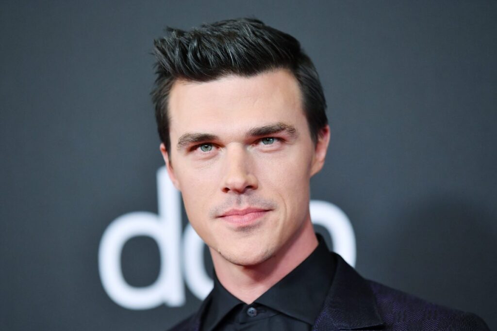 Finn Wittrock as Clayton Newsom