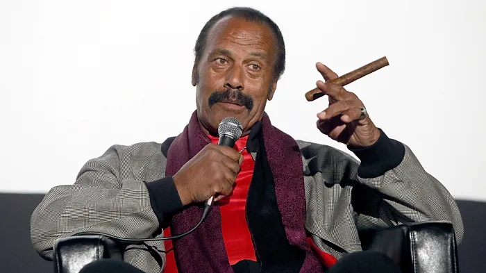 Fred Williamson Biography, Height, Weight, Age, Movies, Wife, Family, Salary, Net Worth, Facts & More