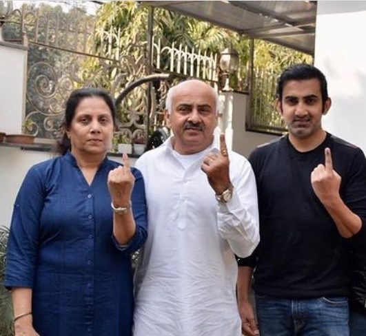 Gautam Gambhir With His Father And Mother