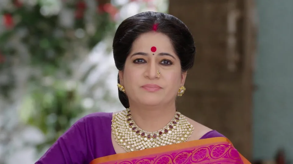 Geeta Tyagi as Saahir's mother
