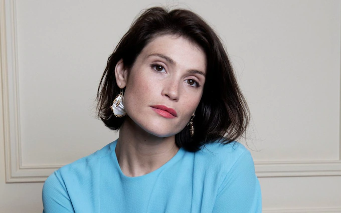 Gemma Arterton as Pollyanna "Polly" Wilkins / Galahad