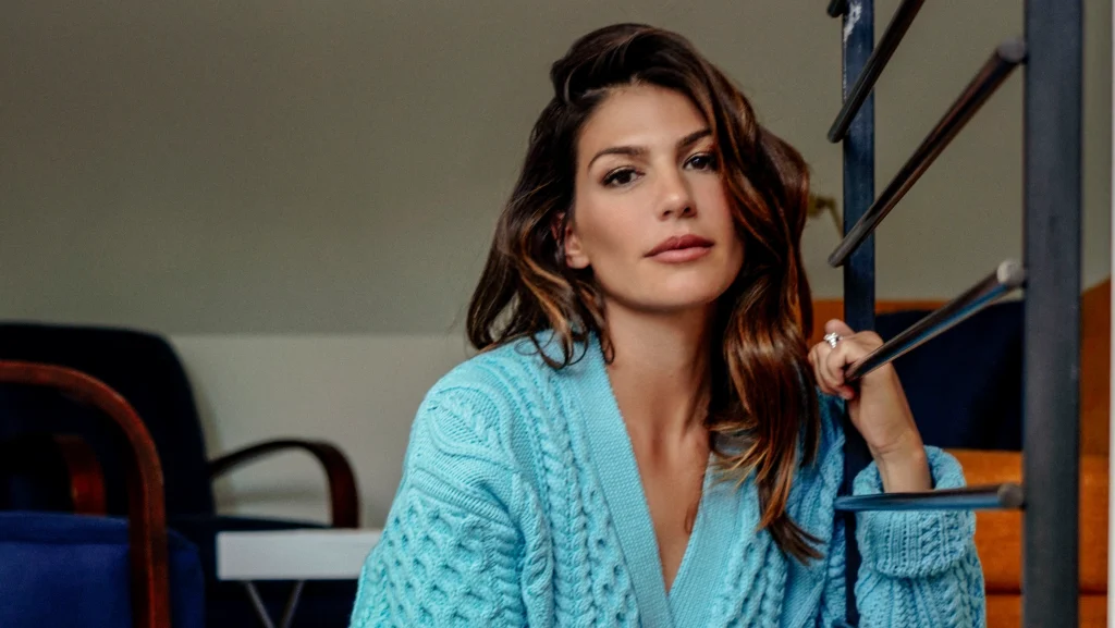 Genevieve Padalecki Biography, Height, Weight, Age, Movies, Husband, Family, Salary, Net Worth, Facts & More