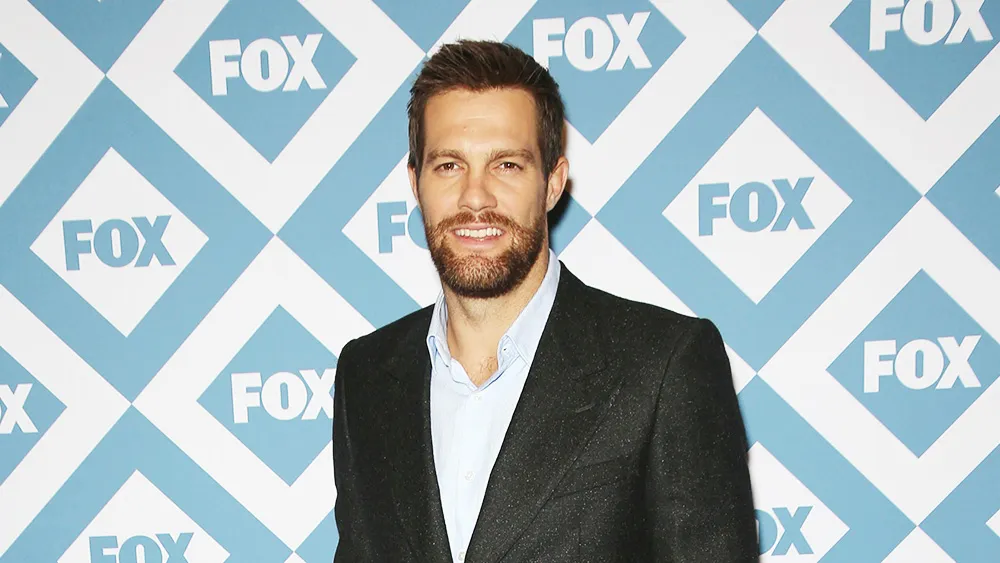 Geoff Stults Biography Height Weight Age Movies Wife Family Salary Net Worth Facts More