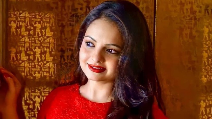 Giaa Manek Biography Height Age TV Serials Husband Family Salary Net Worth Awards Photos Facts More1