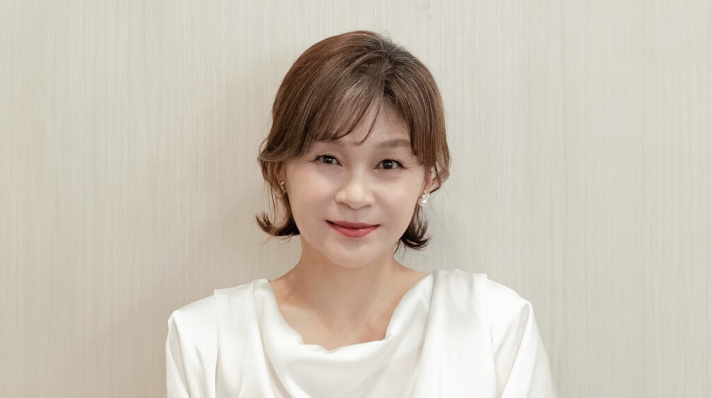 One Spring Night: Review, Story, Cast, Episodes, Release Date, Budget & More Gil Hae-yeon as Shin Hyung-seon