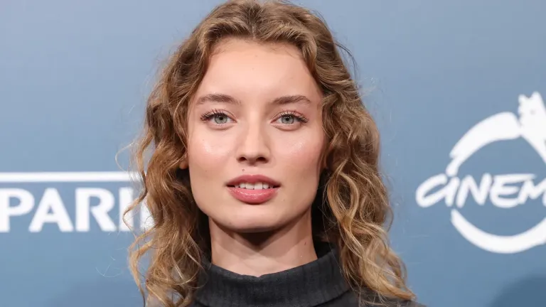 The Bad Guy: Review, Story, Cast, Episodes, Release Date, Budget & More Giulia Maenza as Teresa Suro