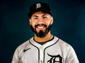 Gleyber Torres Biography Height Weight Age Stats Wife Salary Net Worth More