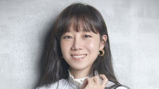 Gong Hyo-jin as Oh Dong-baek