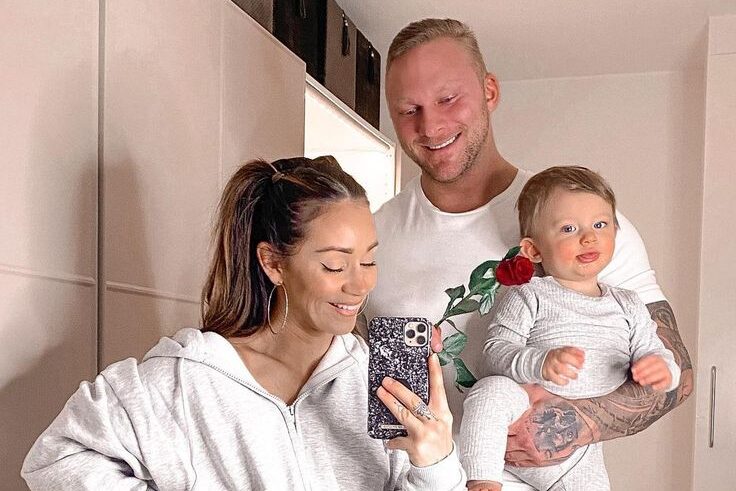 Hanna Öberg With Her Son